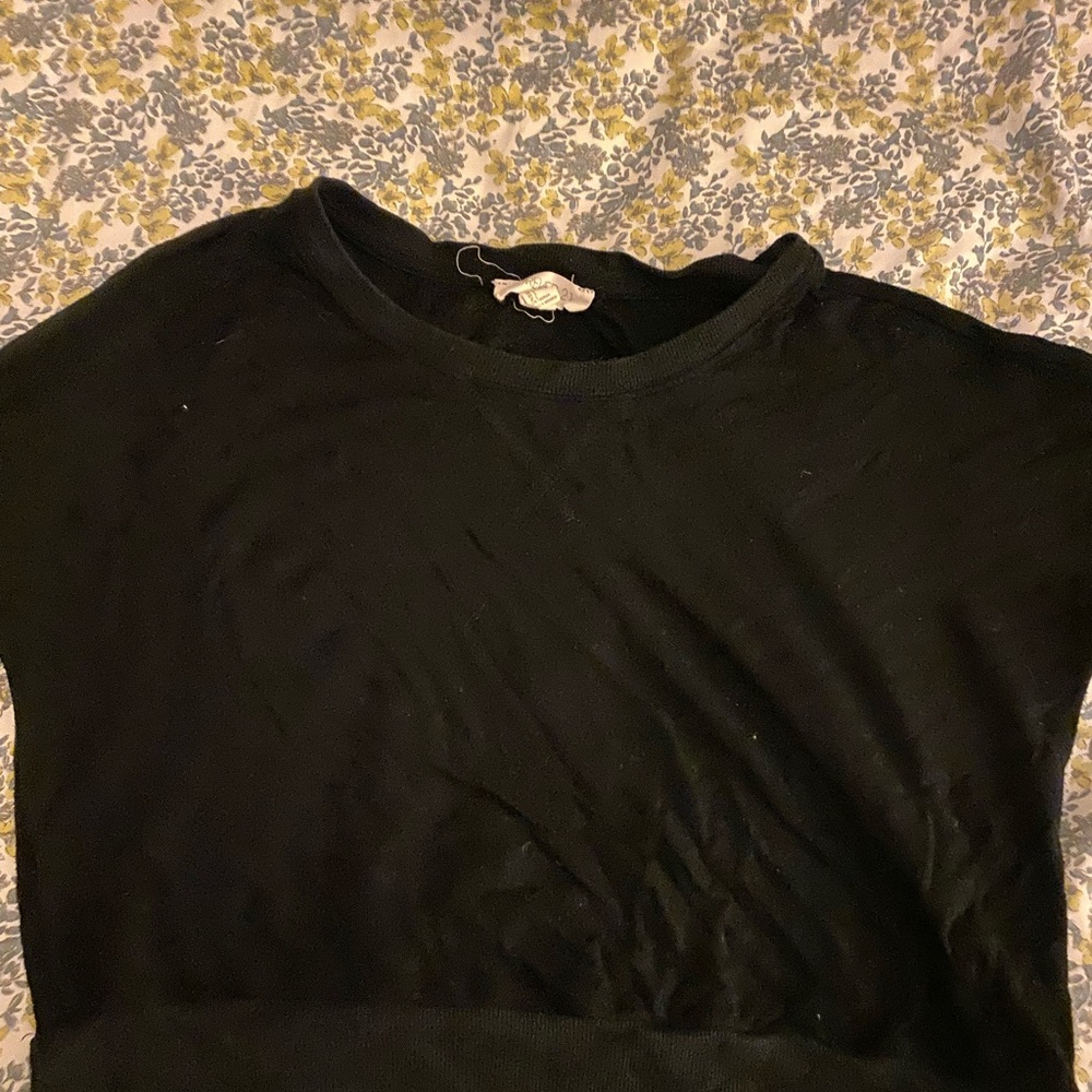 Black cropped sweater